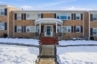 Building Photo - 240 S Broadway