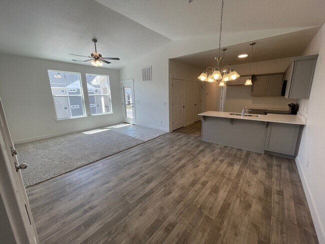 Building Photo - 1382 N 3650 W