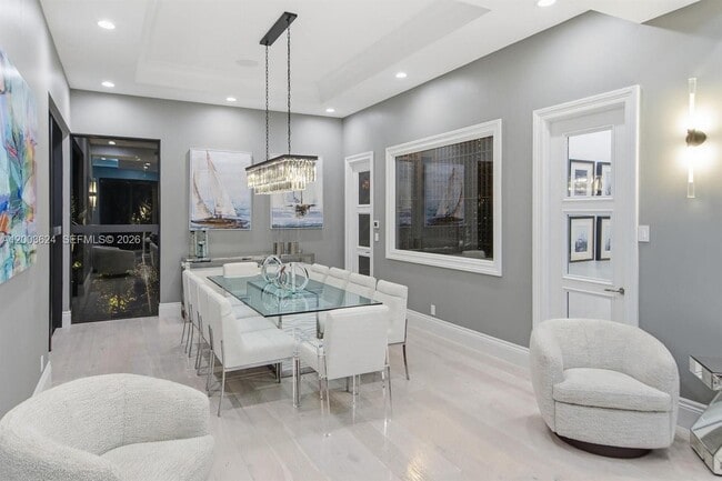 Building Photo - 720 Isle of Palms Dr