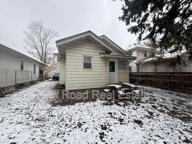 Building Photo - 3018 Tytus Ave