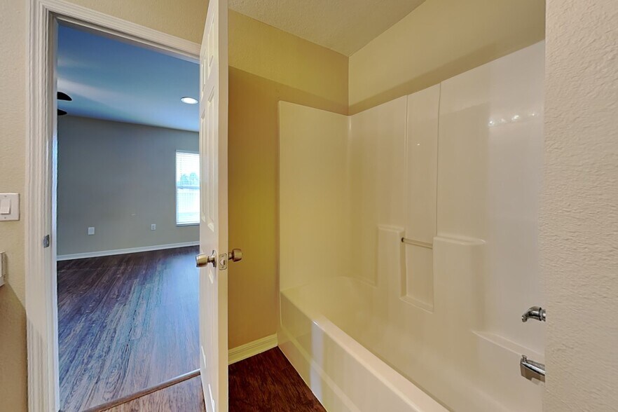 Building Photo - 13514 Red Ear Ct