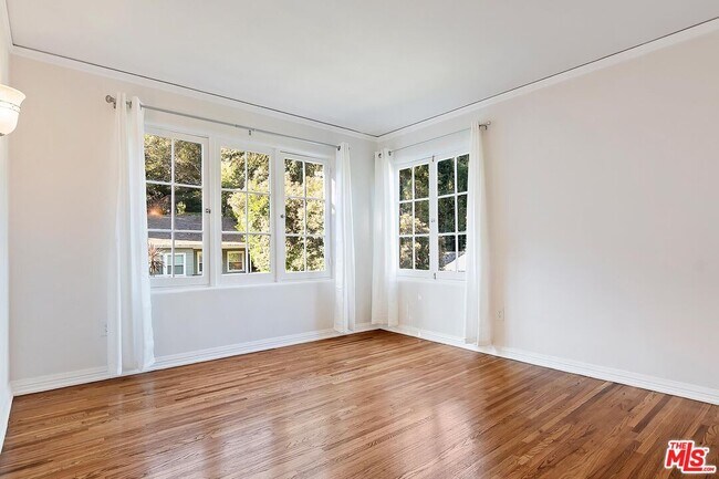Building Photo - 3486 Oak Glen Dr