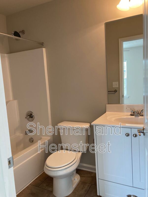 Building Photo - 622 Dobhill Ln