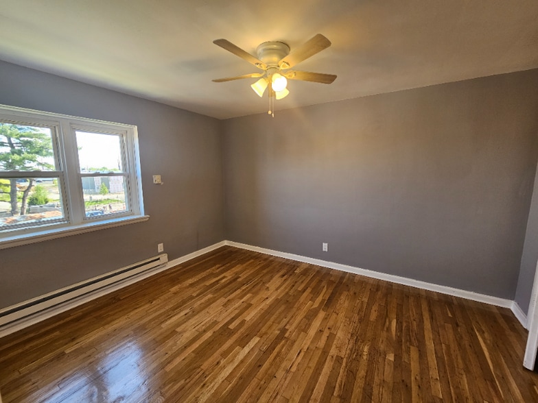 Building Photo - 751 Adams Ave