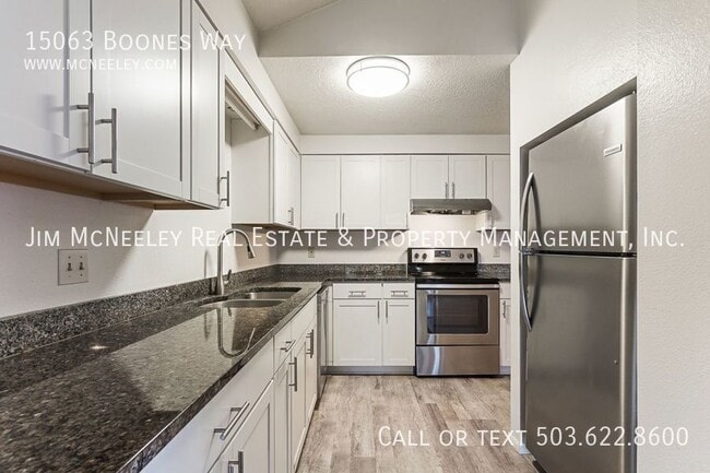 Building Photo - 15063 Boones Way