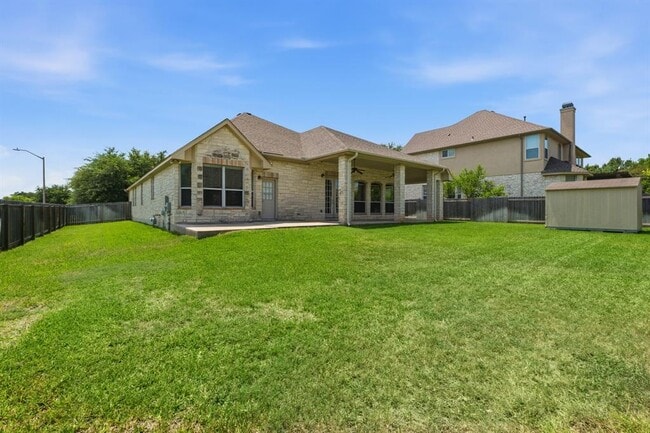 Building Photo - 1301 David Cove