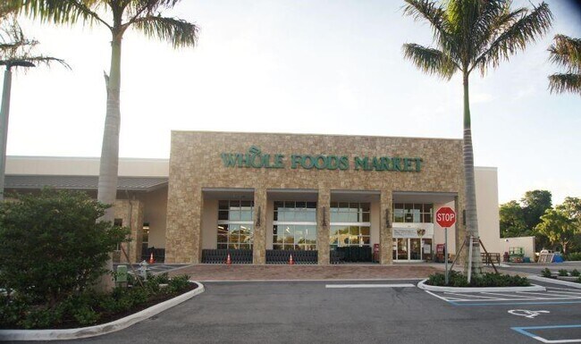 Building Photo - 2612 Florida Blvd