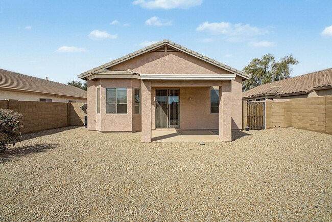 Building Photo - 16489 N Oachs Dr