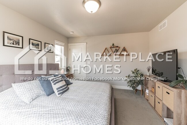Building Photo - 8122 River Run Dr