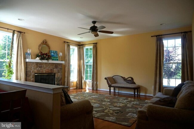 Building Photo - 331 Quail Dr N