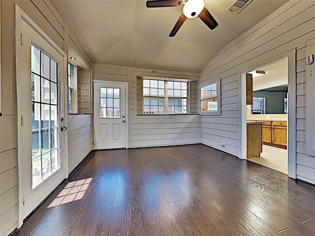 Building Photo - 19323 Cypress Peak Ln