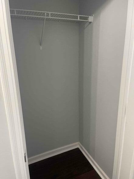 Building Photo - 300 Crawford St