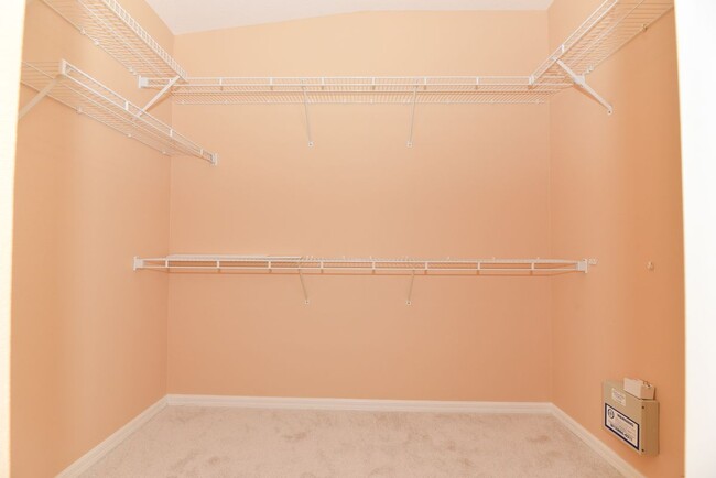 Building Photo - 14936 Salamander Pl