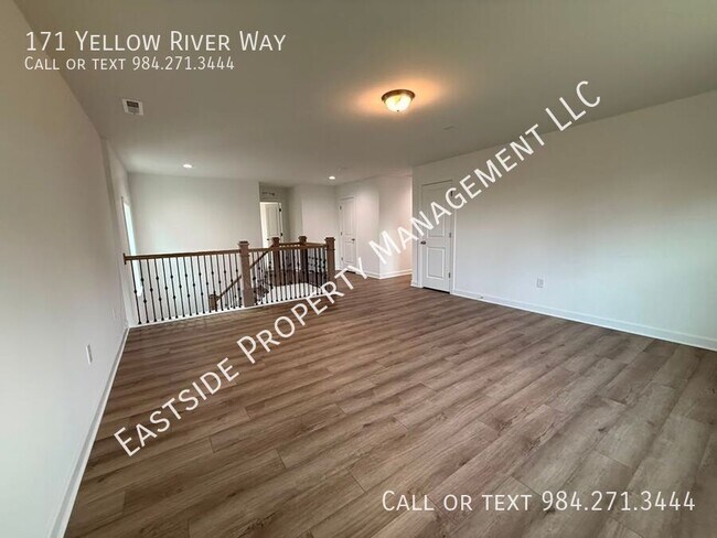 Building Photo - 171 Yellow River Wy