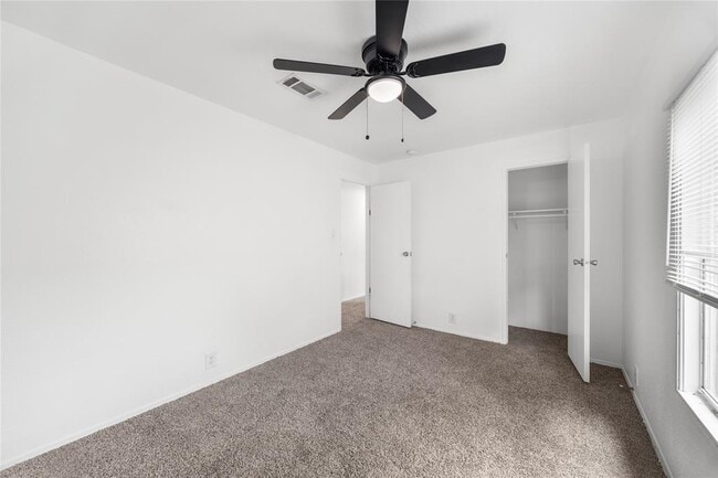 Building Photo - 11910 Greenrock Ln