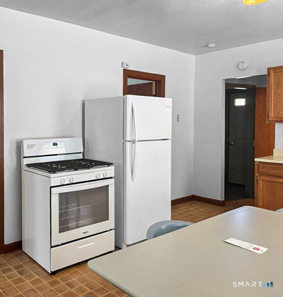 Building Photo - 532 Carroll Ave