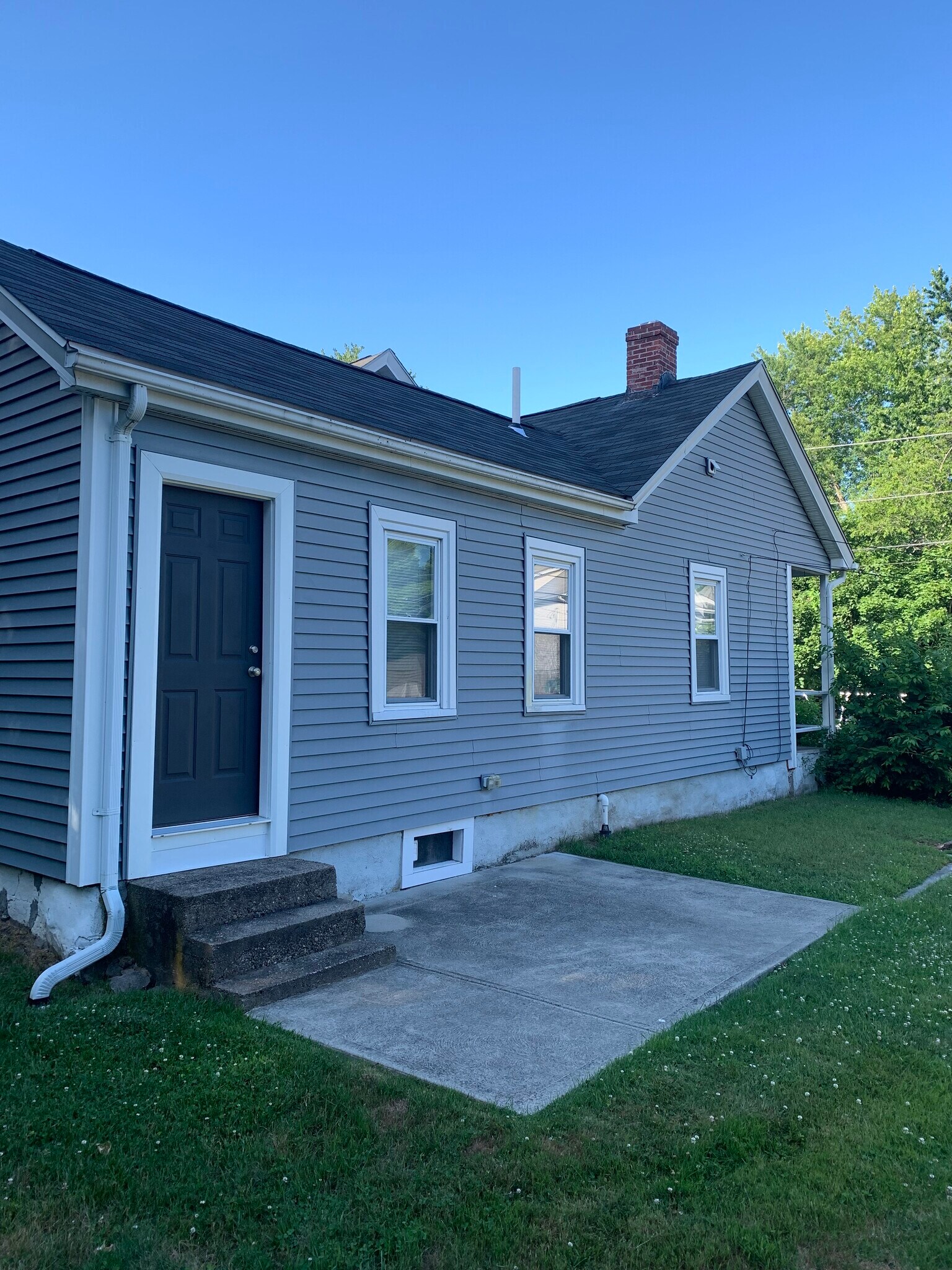 Building Photo - 47 Sumner St