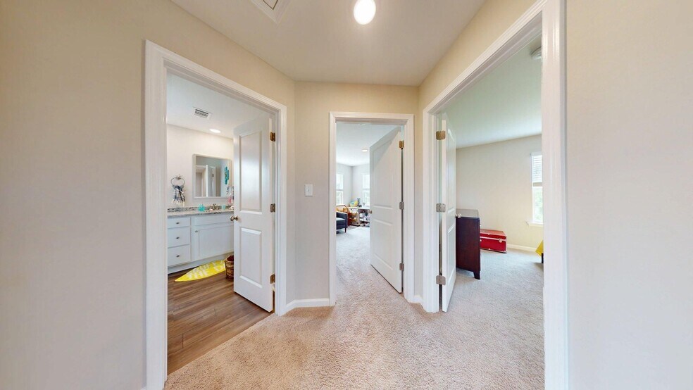 Building Photo - Towne Lakes Subdivision - Opelika