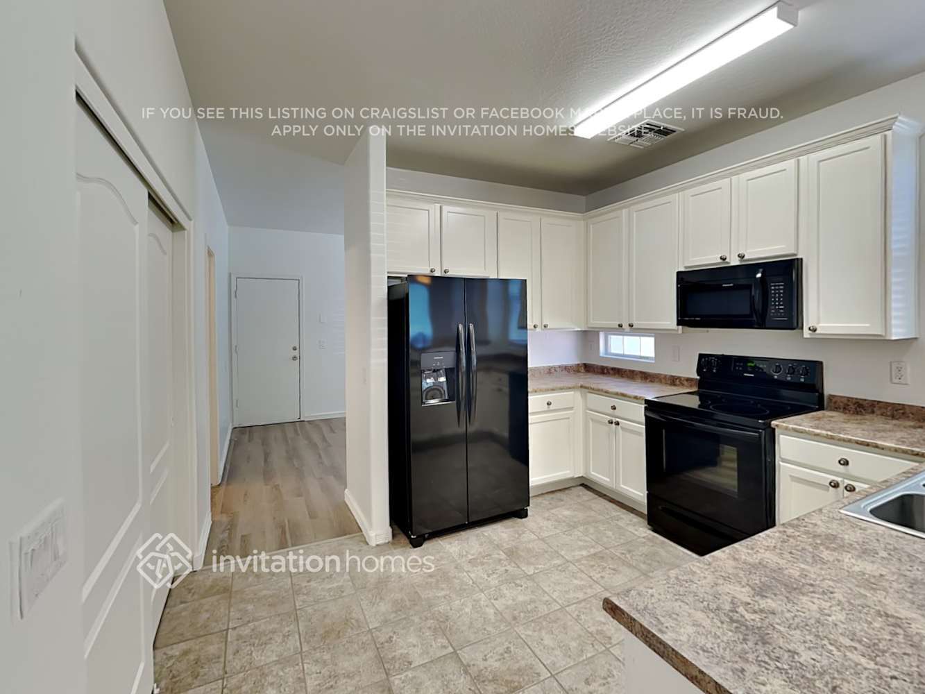 Building Photo - 10049 E Impala Ave