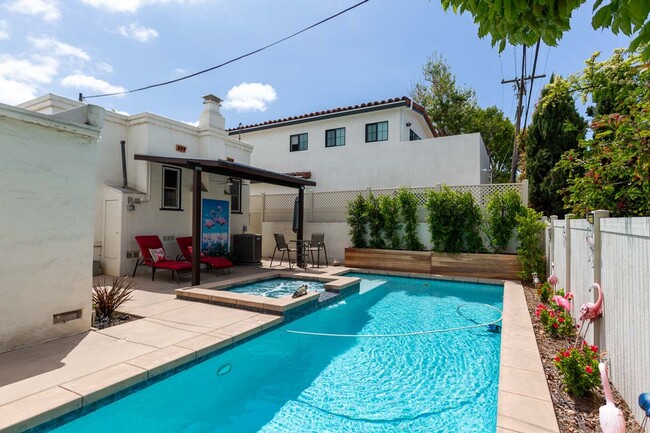 Building Photo - 4 Bed, 3 Bath—Single Family Home in Kensin...