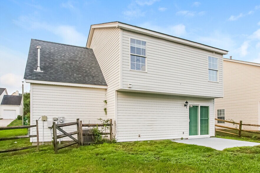 Building Photo - 10531 Katie Creek Ct