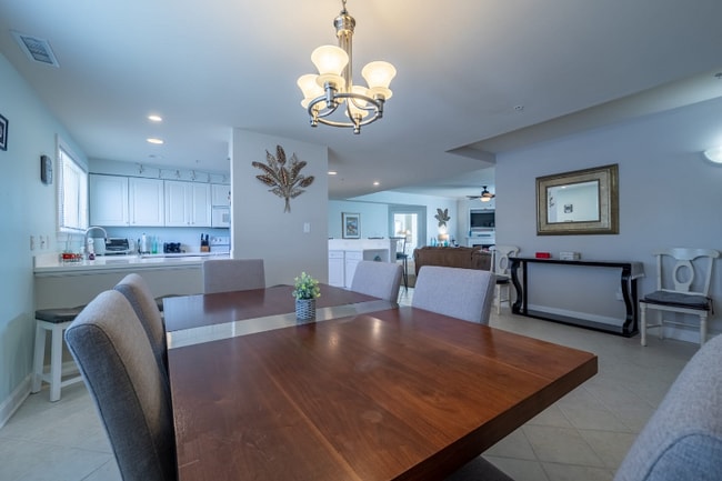 Building Photo - 105 63rd St