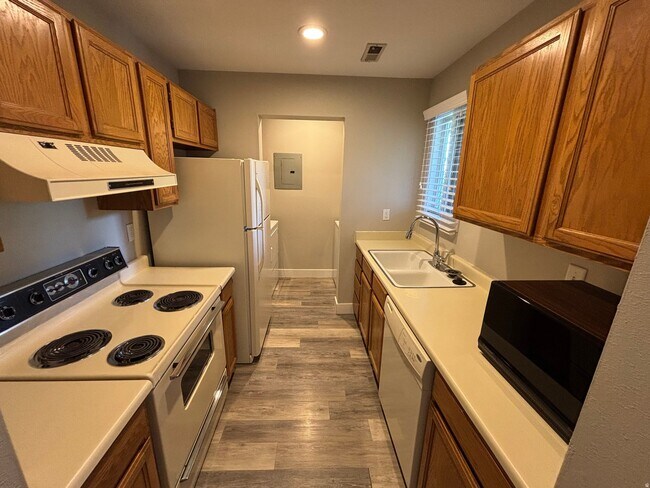 Building Photo - 1790 E Kys Vw Ct