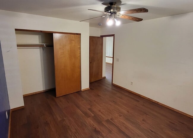 Building Photo - Bright Spacious Kachina Village Home!