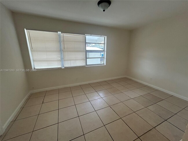 Building Photo - 5225 Mayo St