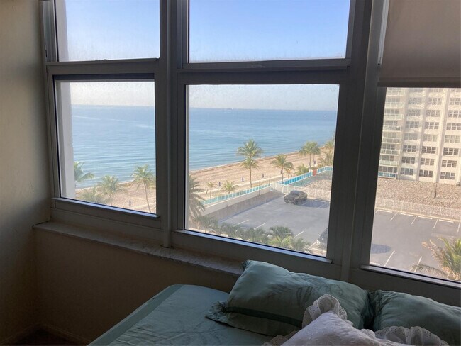 Building Photo - 4010 Galt Ocean Dr