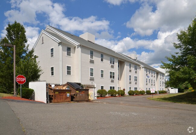 Building Photo - Holiday Lodge at Cold Spring