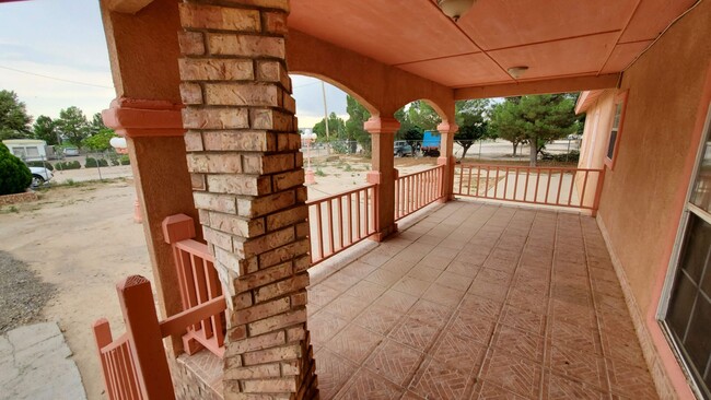 Building Photo - 304 Calle Al Rumbo