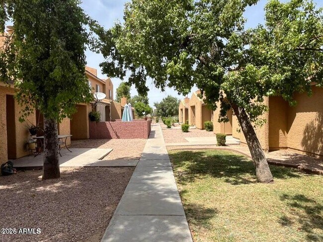 Building Photo - 3511 E Baseline Rd