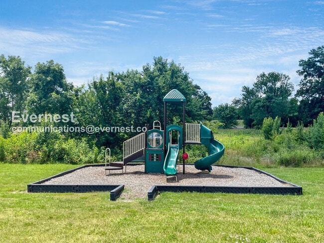 Building Photo - 809 Goswell Dr