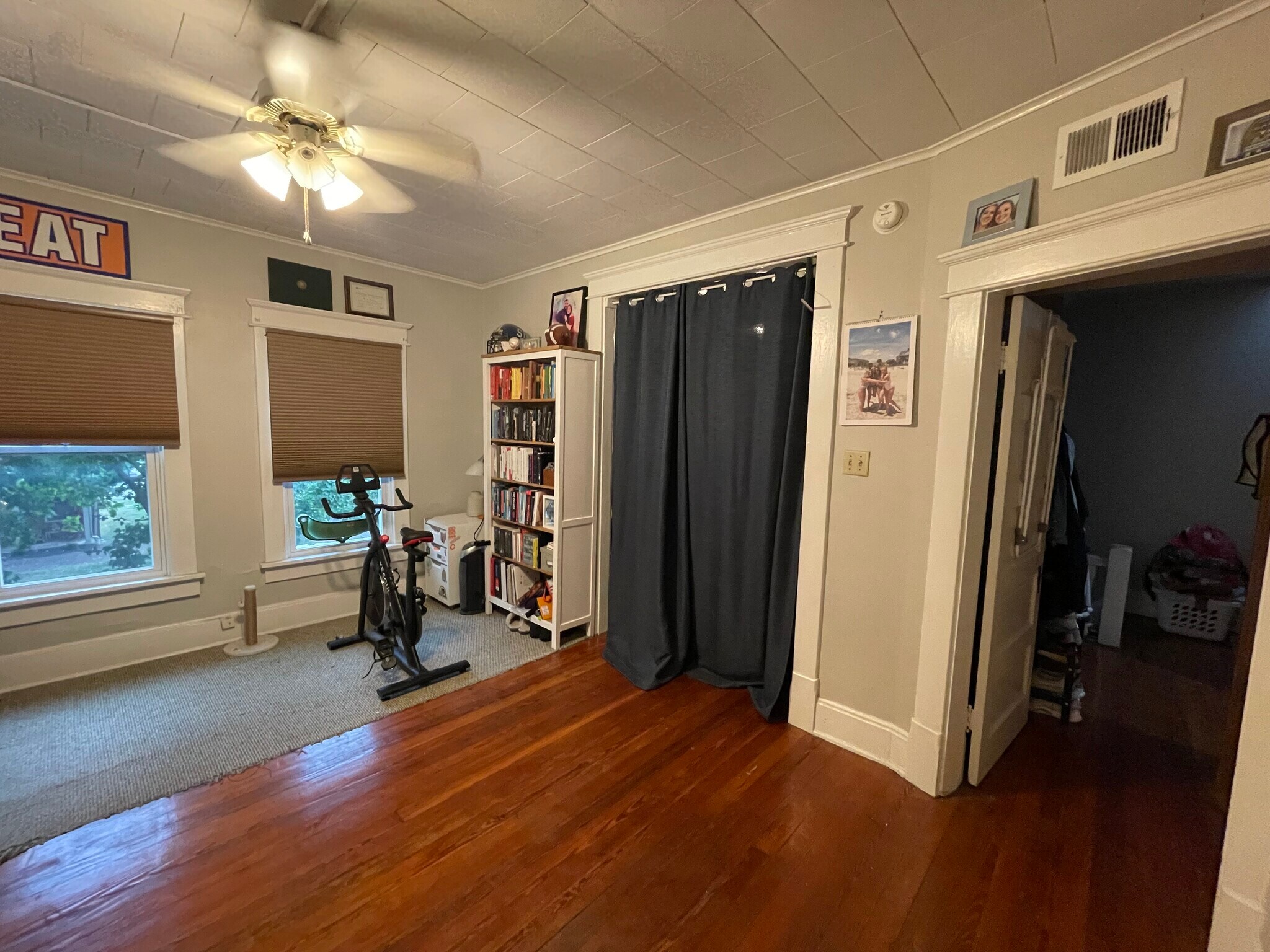 Building Photo - 1157 Michigan Ave