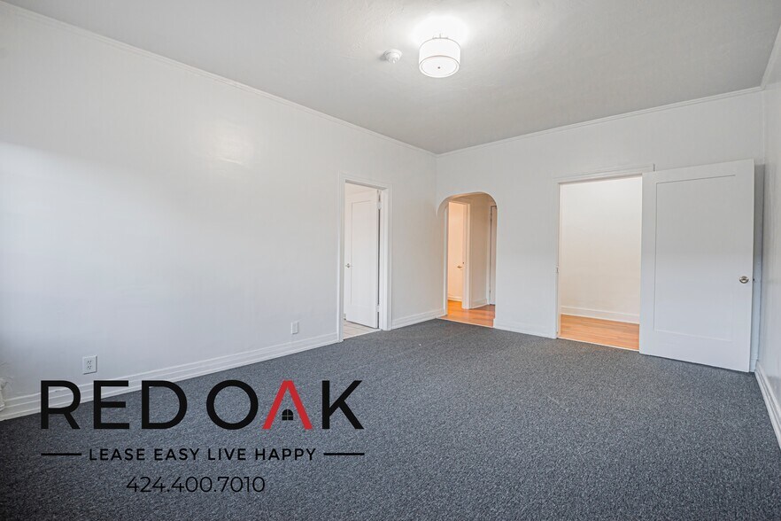 Building Photo - 236 S Coronado St