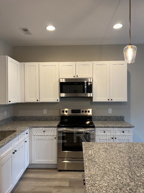 Building Photo - 3122 Rustic Charm Way