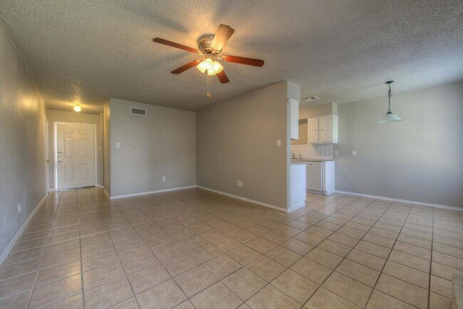 Building Photo - 2412 Burleson Ct