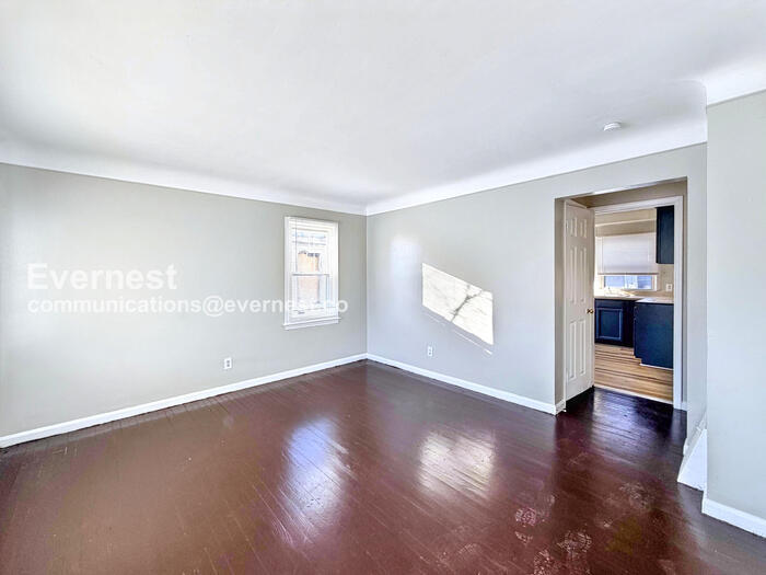 Building Photo - 18559 Mackay St