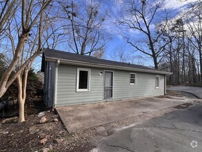 Building Photo - Ready Beautiful Cozy Cottage