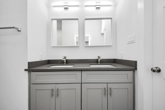 Building Photo - 7612 Easter St