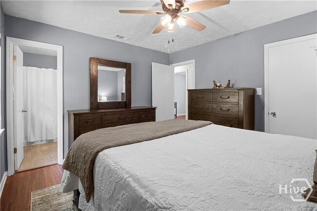 Building Photo - 451 Sandpiper Rd