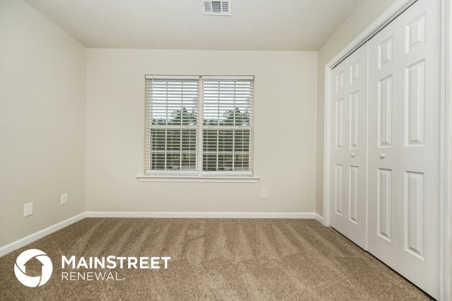 Building Photo - 1038 Hampton Rd