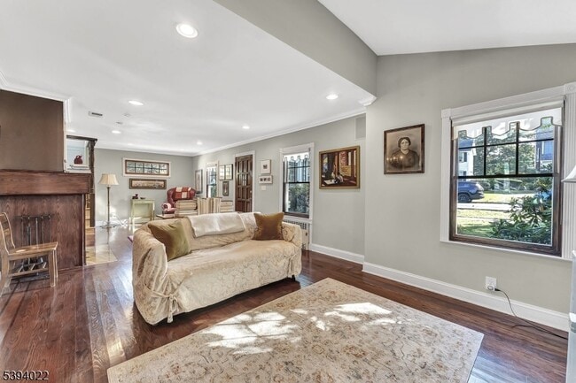 Building Photo - 19 Forest Dr