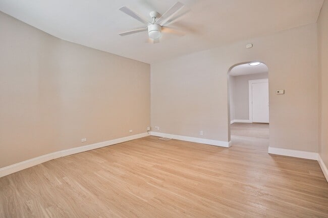 Building Photo - 237 S Fillmore St