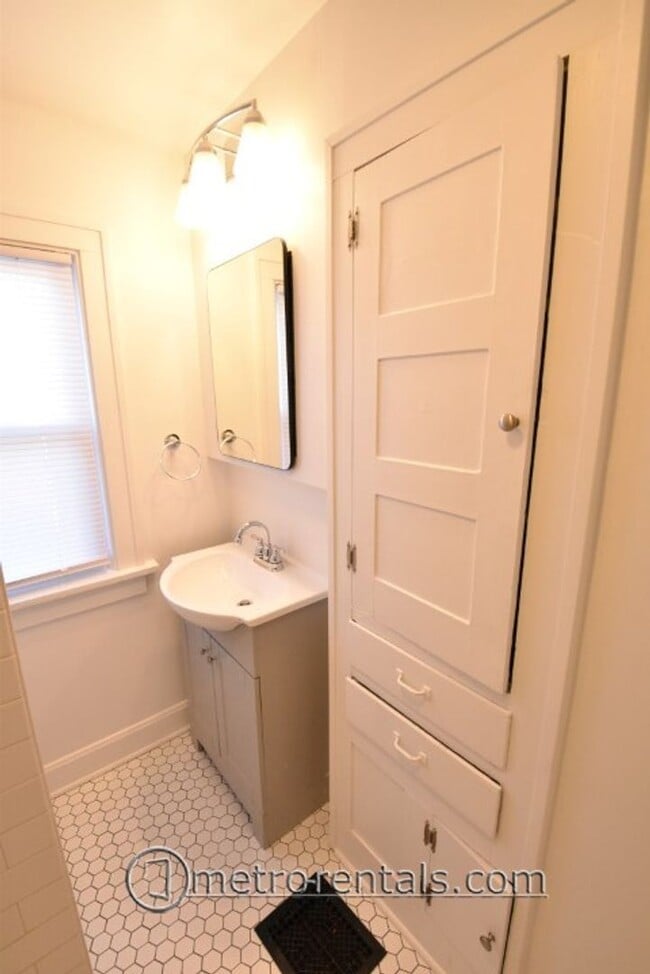 Building Photo - 2589-2591 N Fourth Street