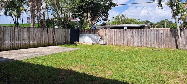 Building Photo - 9754 NW 26th Ave