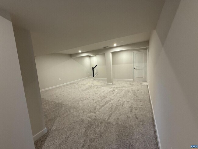 Building Photo - 5175 Lazy Branch Ln