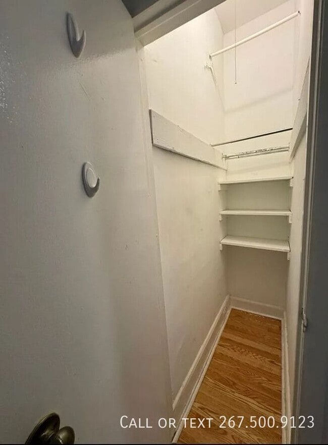 Building Photo - 236 Buckingham Pl