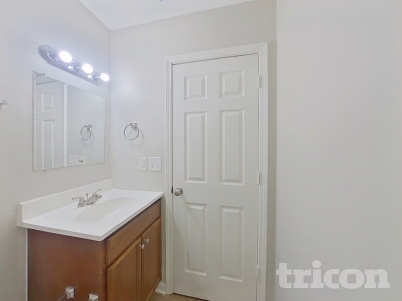 Building Photo - 1113 Capps Hollow Dr